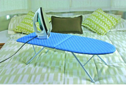 Camco 43904 Folding Ironing Board